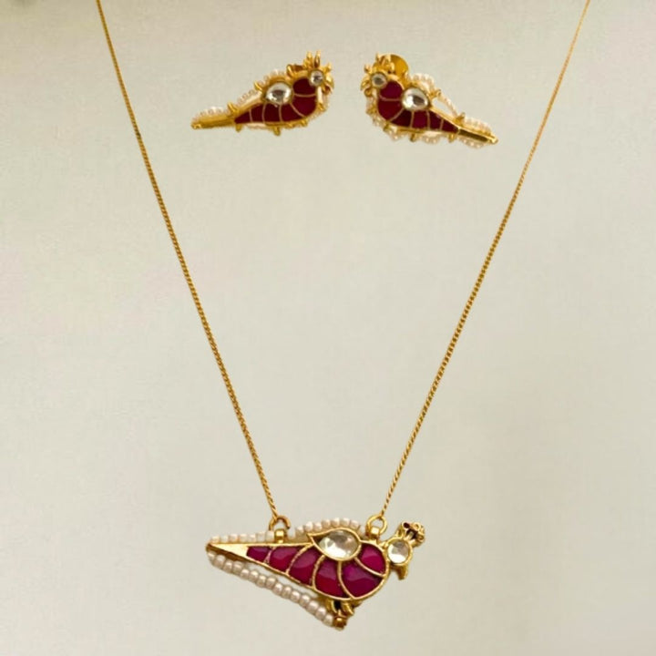 Naveli Mor pendant haar with earrings