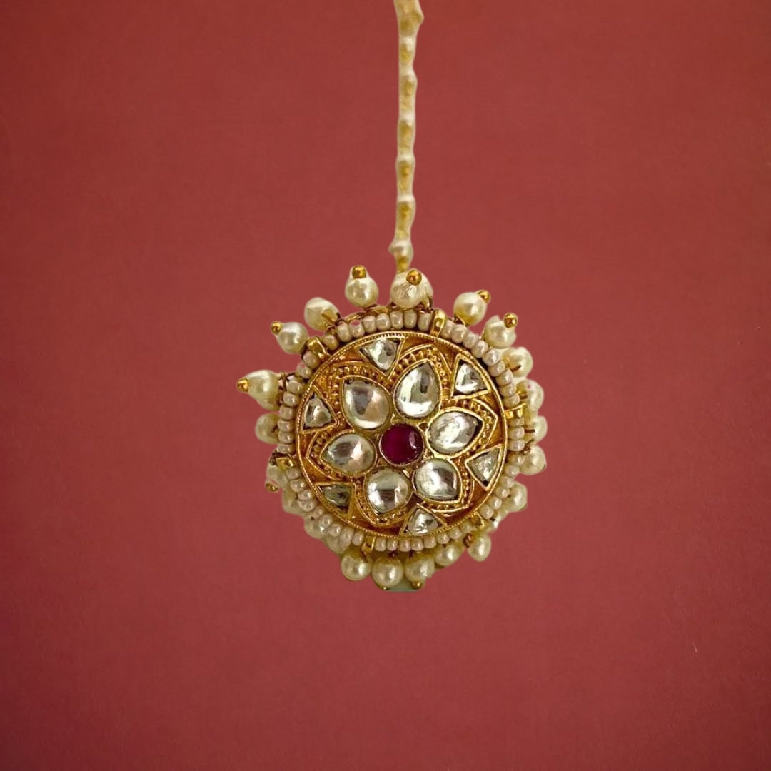 Rajlaxmi Swarn Maangteeka