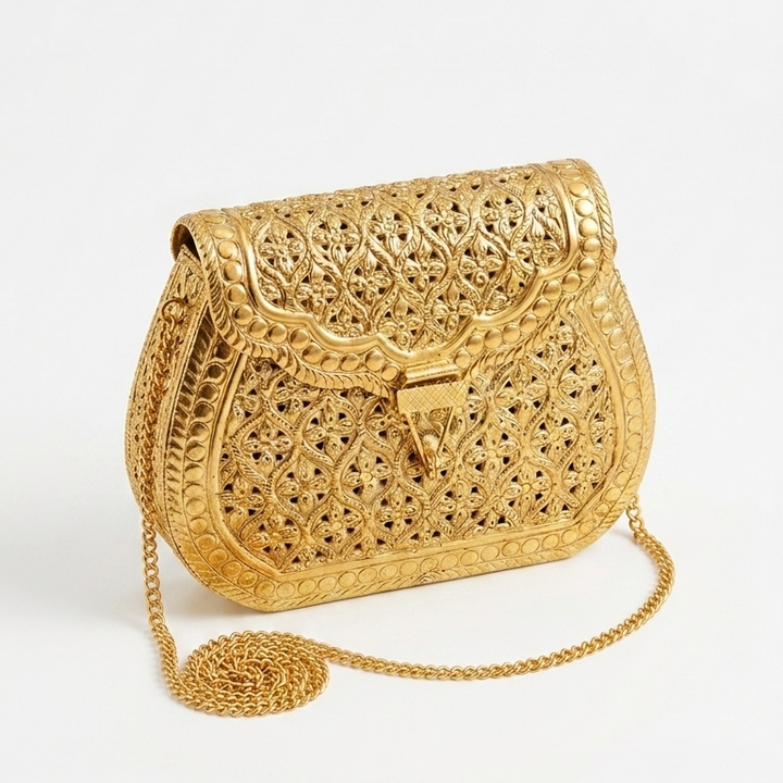 Riwaayat Gold Clutch
