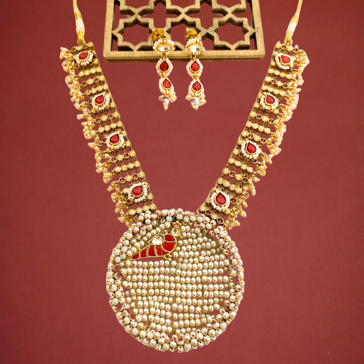 Kanika Moti Haar