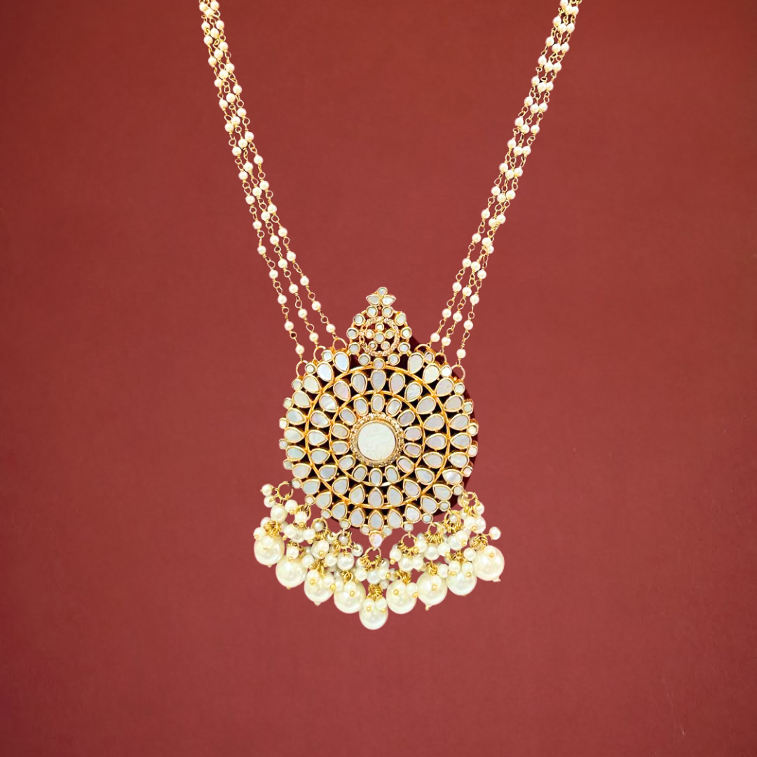 Manmohini pendant  Haar