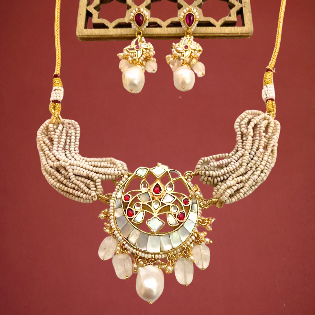 Snehmoti Haar