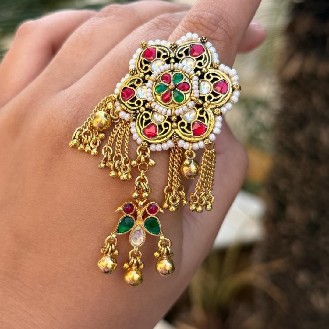 Rang Pushp Haathphool Ring
