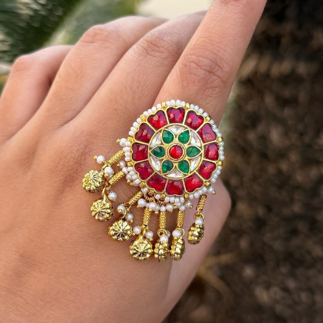 Surkh Panna Chandbloom Ring