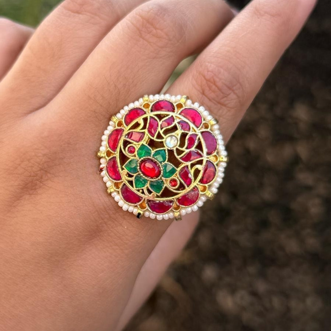 Surkh Panna Jaali Bloom Ring