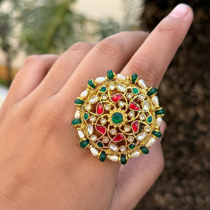 Panna Surkh Viraasat Ring