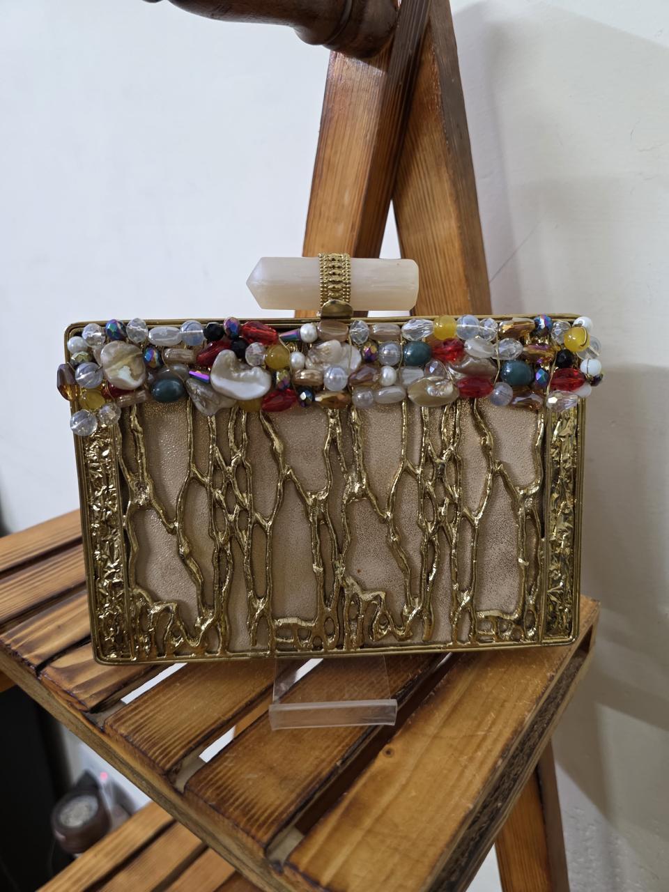 Sonehri Rani – The Golden Queen Clutch