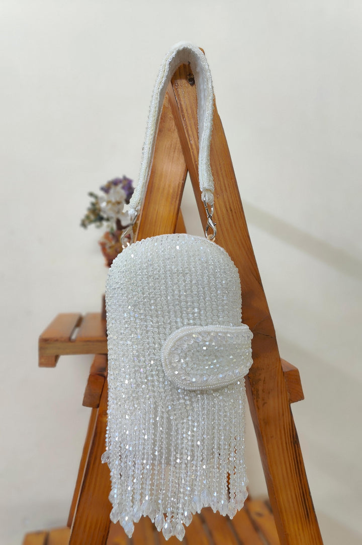 Noor-E-Sheher — The Citylight Crystal Clutch