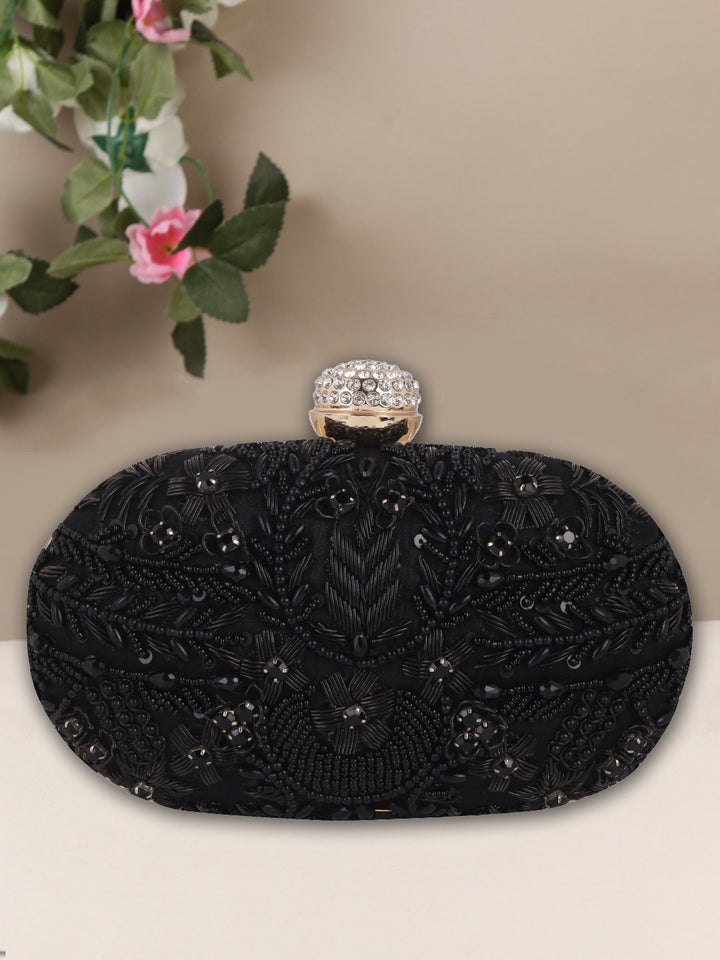 The Black Lady Statement Labelbyparam