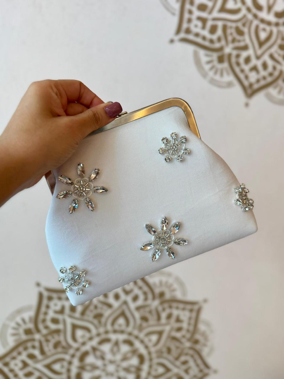 Aurora Luxe Clutch – Gold & Silver White Mix