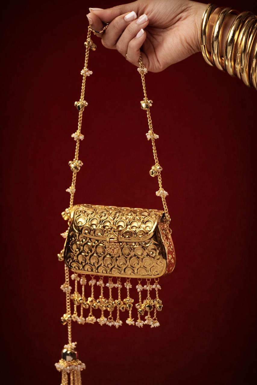 Rajwada Pearl Tassel Potli