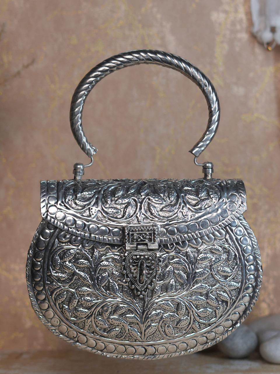 Royal Pitara – A Treasure of Timeless Elegance