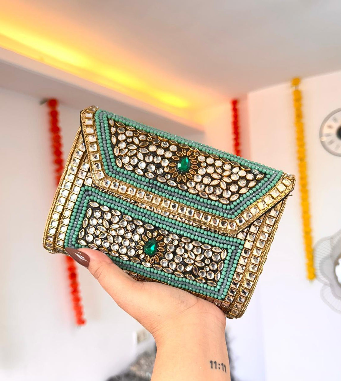 Kundan Brass Clutch Rectangle– Emerald Edition