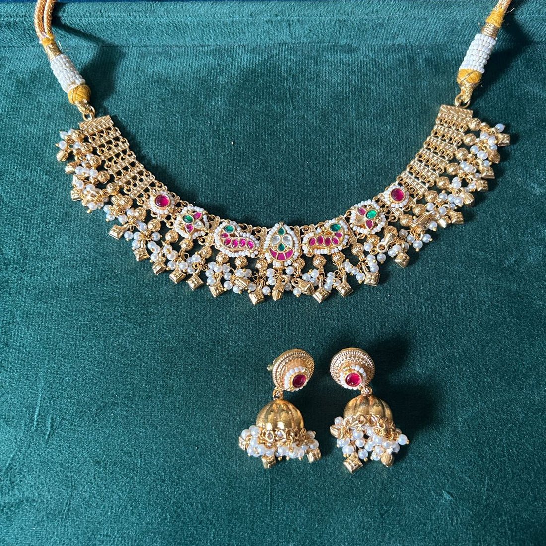 Rajsi Jharokha Viraasat Necklace Set