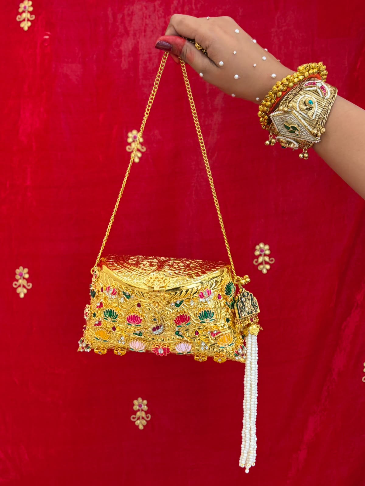 Apsara – Royal Bridal Clutch