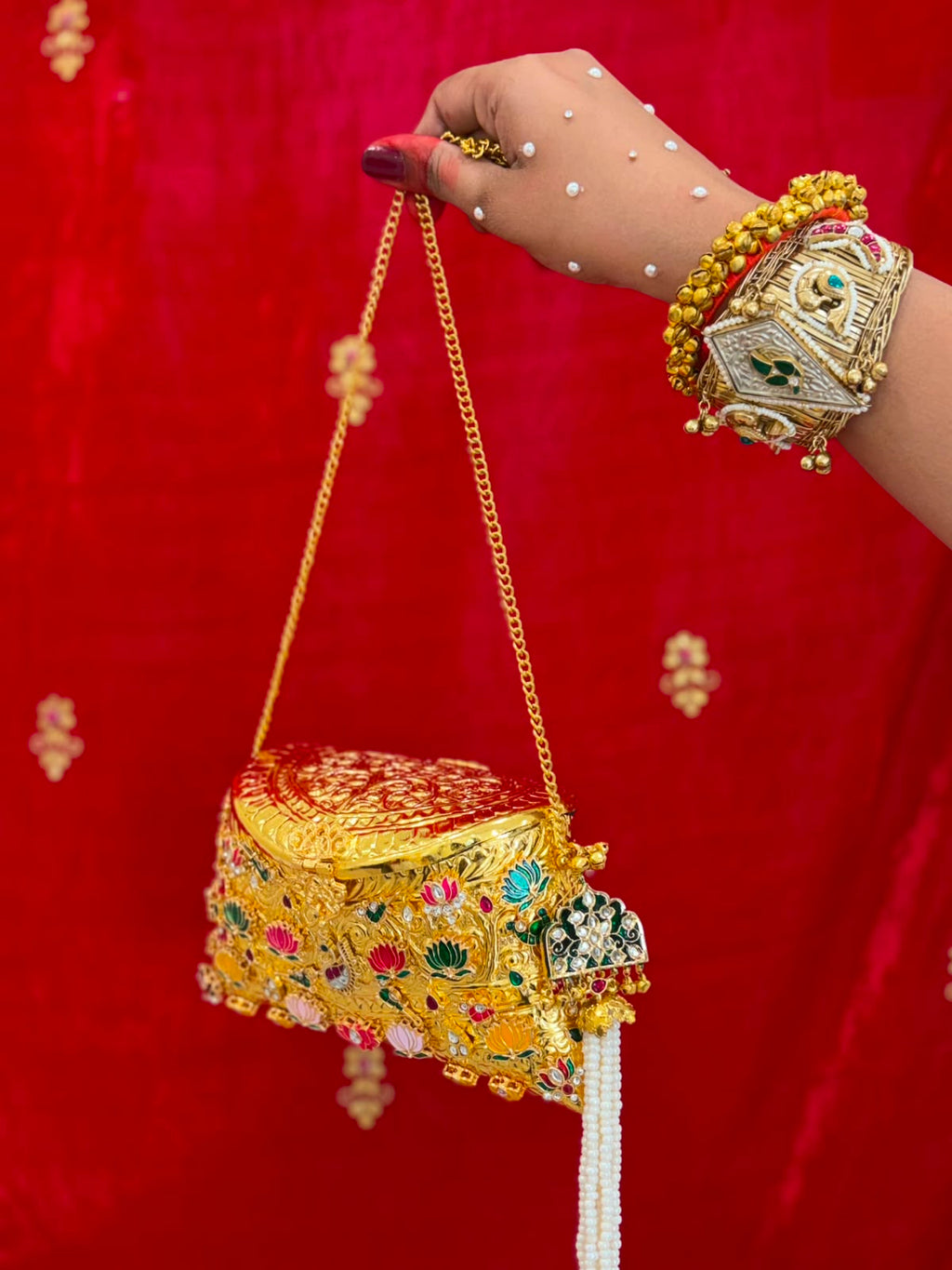 Apsara – Royal Bridal Clutch