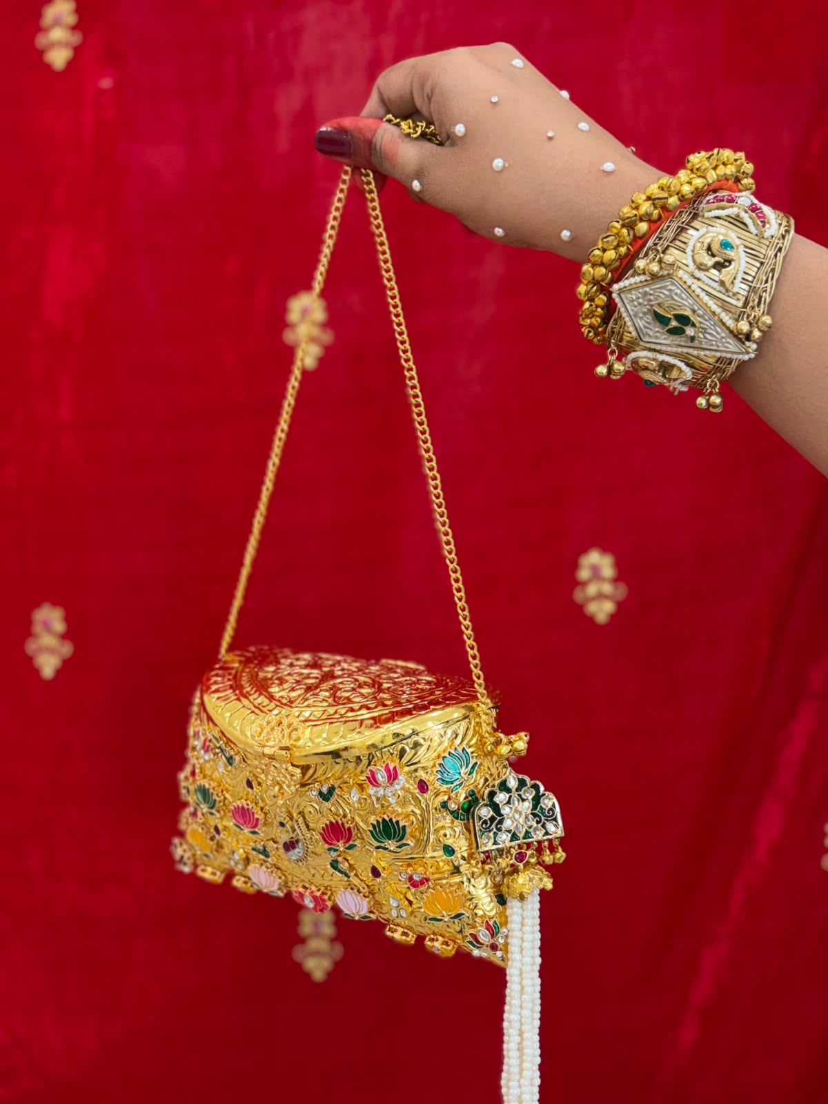 Apsara – Royal Bridal Clutch